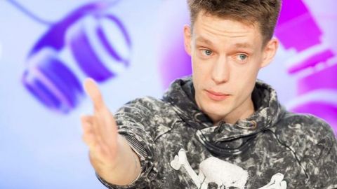 "Пропагандистский эскорт": Дудь жестко прошелся по Путину и его "свите" и поддержал Украину