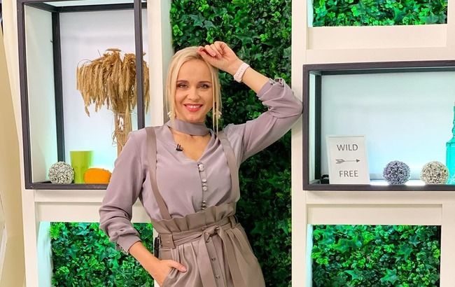 Пастельна настрій: Лілія Ребрик захопила ніжним образом у шовках