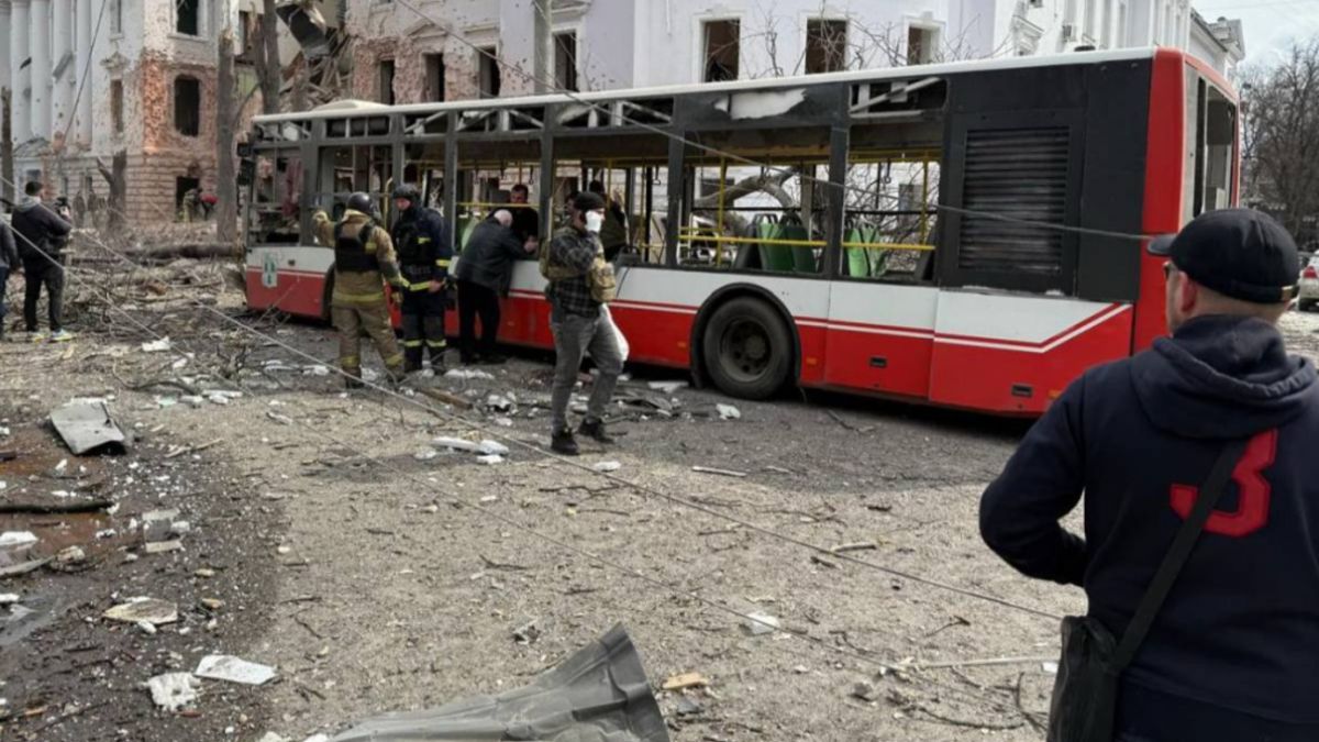 Ракетный удар по Сумах 13 апреля 2025 - уже 83 раненых, среди них 7 детей | РБК Украина