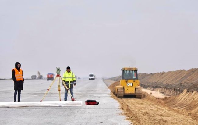 У аеропорту Вінниці розпочалися роботи з реконструкції злітно-посадкової смуги