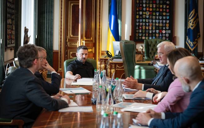 Спецтрибунал для РФ та нові завдання для послів: Зеленський провів нараду з дипломатами