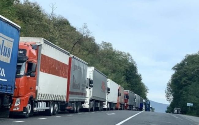 Мінінфраструктури скасувало плату за бронювання міжнародних перевезень