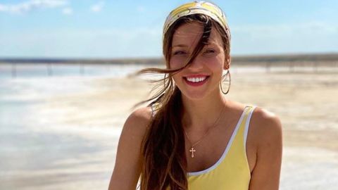 Моментально деградирую: Тодоренко в ретро-образе  порассуждала о проблемах современных родителей