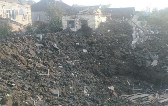 Одним ударом разрушены сразу 10 домов. Оккупанты ударили по Дружковке (видео)