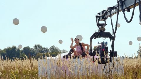 Гранжева Троєщина, пейзажі столиці та козацький дух: найяскравіші кліпи світових зірок, зняті в Україні