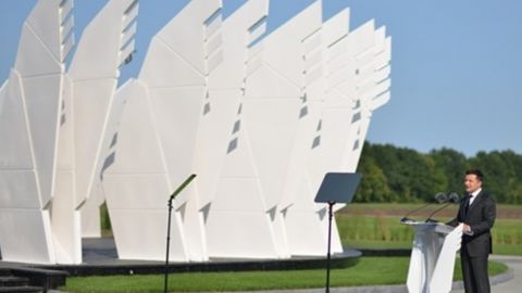 Зеленський відкрив у Черкаській області арт-об&rsquo;єкт "Серце України"