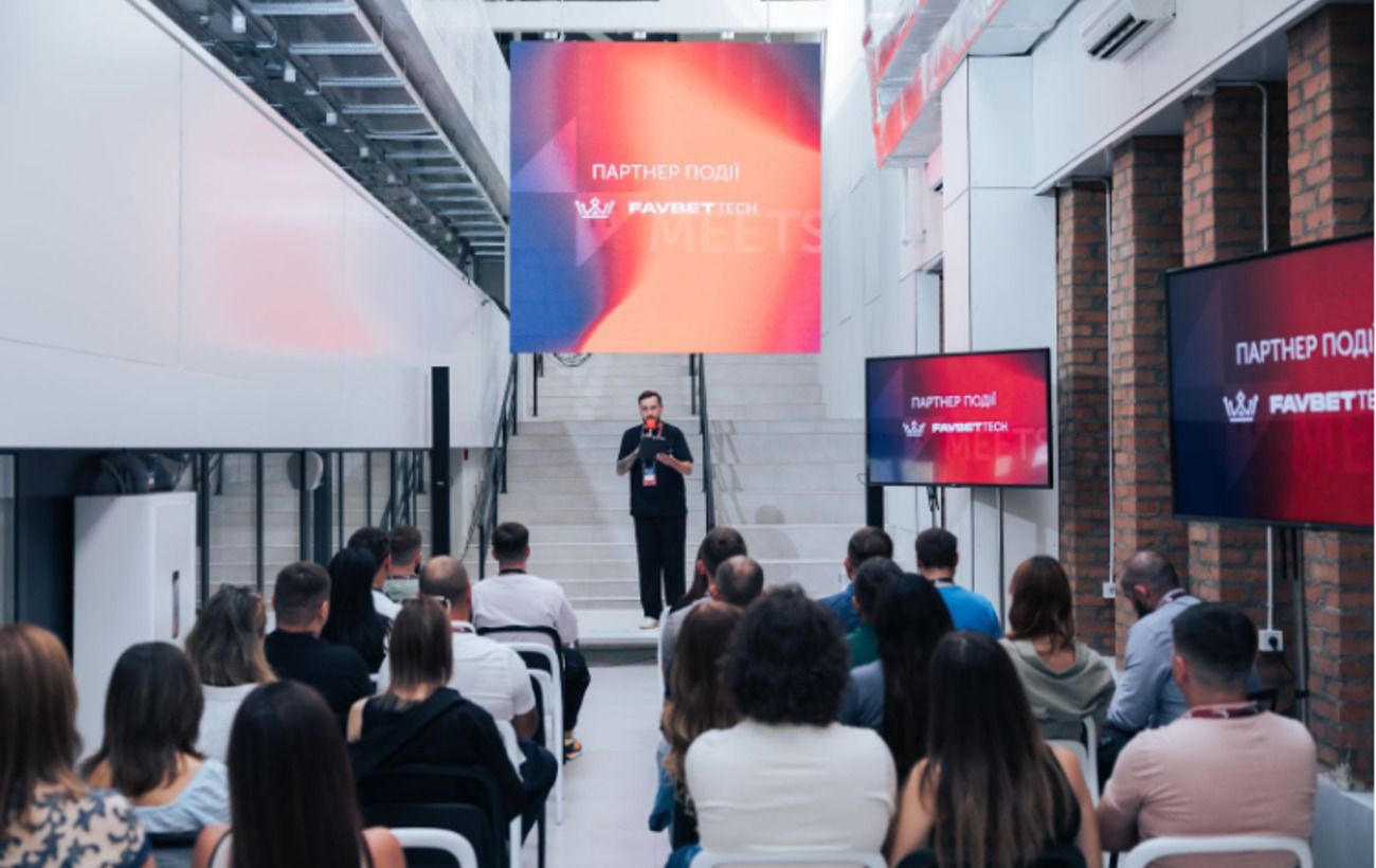 V Vinnici potekalo srečanje IT Meets o prihodnosti storitvenega sektorja in vlogi izvršnih direktorjev