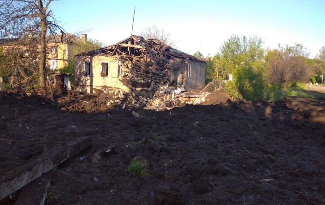 Ночью россияне обстреляли Краматорск: есть попадание у школы и в жилой сектор