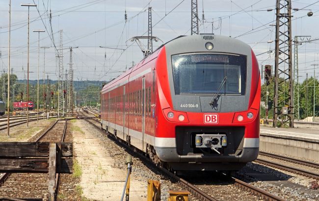 Німецька залізниця припинила безкоштовно доставляти гуманітарну допомогу в Україну, - ЗМІ