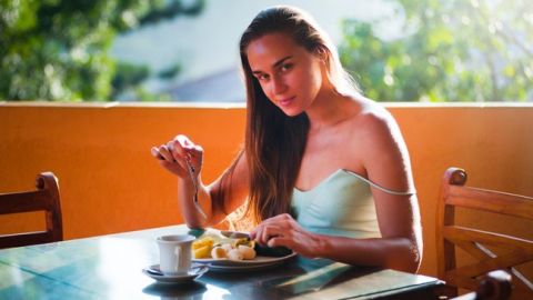 Как рассчитать оптимальные порции при похудении: диетолог поделилась шпаргалкой