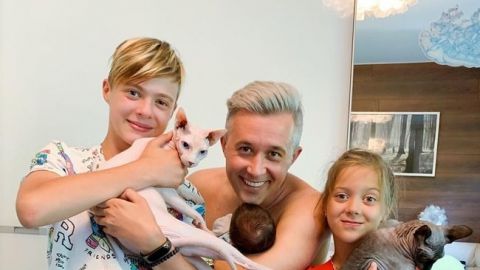 Конец "летнему розмарину": Снежана Бабкина показала суматошное утро с сыном и мужем