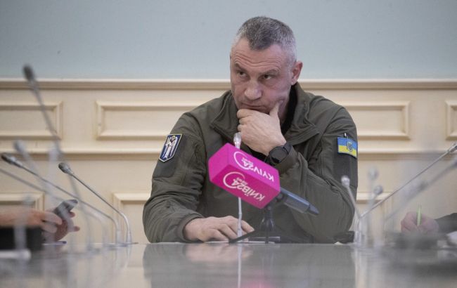 "Комунальники працюють вдень і вночі": Кличко назвав терміни відновлення тепла у Києві