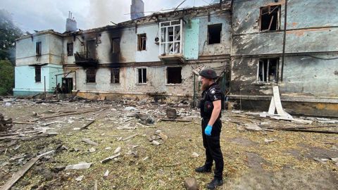 Россияне сбросили авиабомбу на Константиновку: погибли пять человек