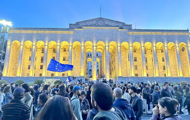 "Російський закон не пройде". У Грузії протестують проти скандальної ініціативи