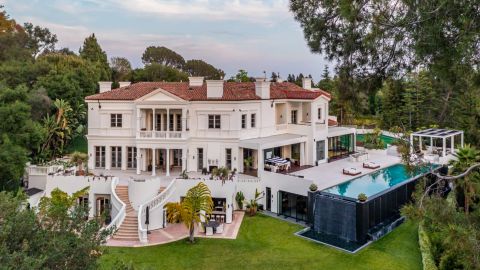 Найдорожча нерухомість 2021: розкішні будинки, ділянки на островах та пляжі світових селебріті