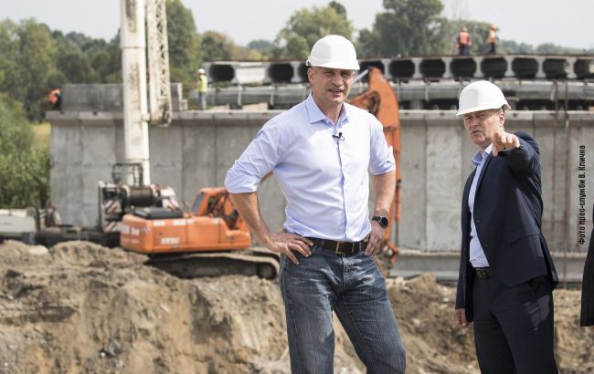 До кінця року відкриємо нову ділянку Великої Кільцевої та транспортну розв&rsquo;язку на Богатирській, - Кличко