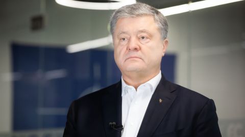 Порошенко: не дамо демонтувати демократію, Україну і українську державність