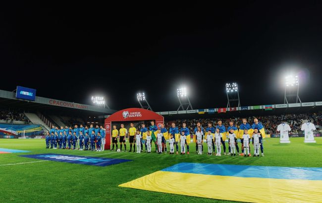 Діти військових з центрів RECOVERY вивели збірні України й Азербайджану на матч