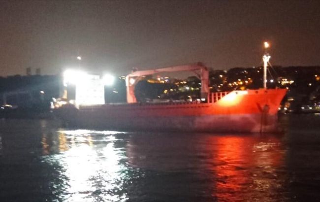 Рух у Стамбульській протоці заблокований через судно, яке прямувало в Україну
