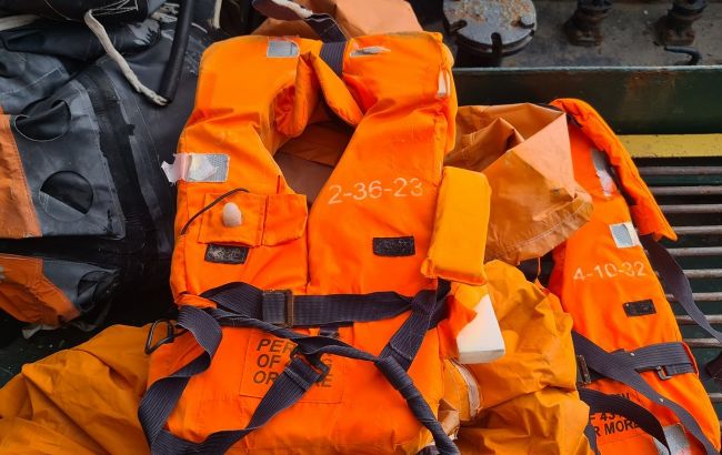 В Черном море нашли дырявый плот из затонувшего крейсера "Москва"