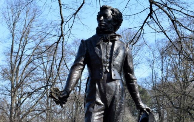 В Риге решили демонтировать памятник Пушкину до 9 мая