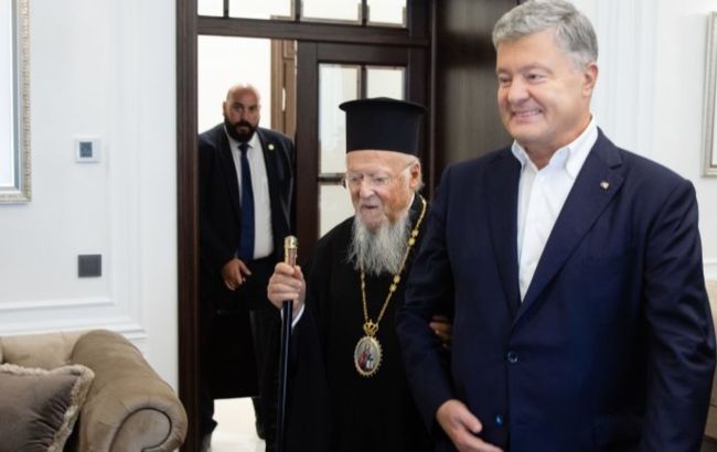 Порошенко провел телефонный разговор с патриархом Варфоломеем