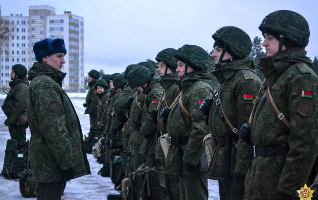 В Минске в рамках "внезапной проверки" решили перейти на военное время: что это значит