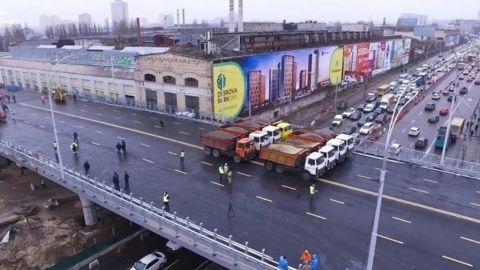 Акції "Більшовика" заарештовано: експерти оцінили наслідки