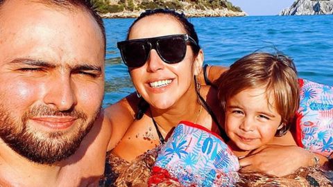 Так виглядає кохання: Джамала вперше показала молодшого синочка и зворушила ніжністю з братиком