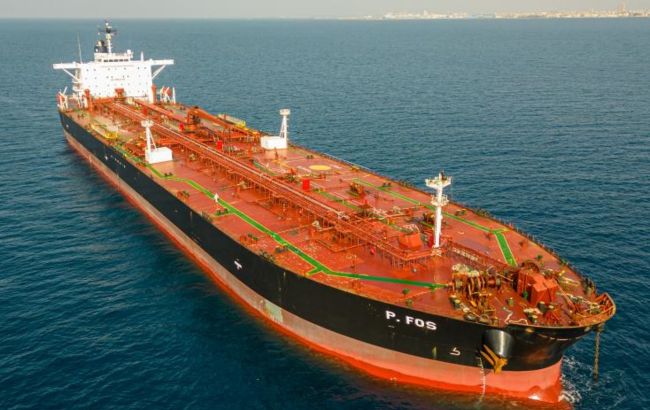 Направлялся в Усть-Лугу без флага: Эстония задержала танкер "теневого флота" РФ