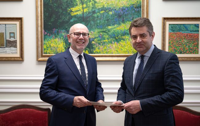 Новый посол Чехии начал работу в Украине