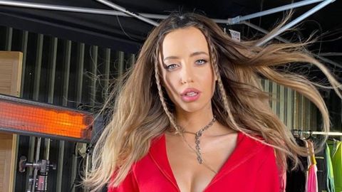 Казкова зовнішність: Надя Дорофєєва розкрила секрет улюбленого макіяжу на кожен день