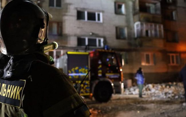 В Днепре после атаки РФ еще двое людей могут быть под завалами