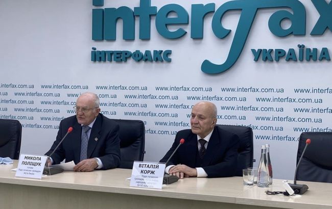 Рада почесних громадян Києва закликала владу відмовитися від ухвалення закону про столицю