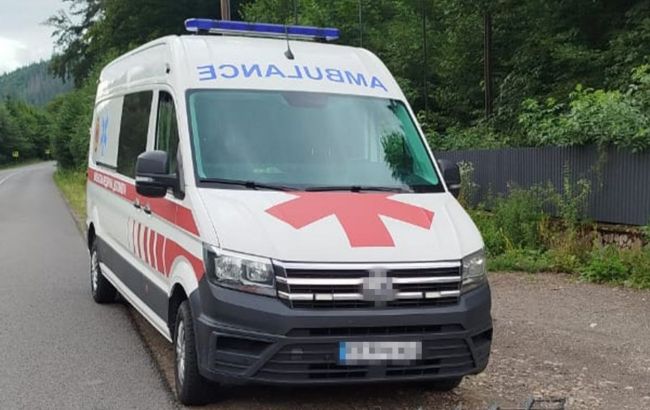 Вивозив ухилянтів під виглядом пацієнтів "швидкої": СБУ розкрила ще декілька схем