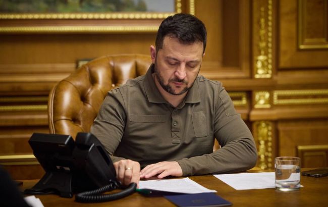 В Украине упростят ввоз гуманитарной помощи. Зеленский подписал закон