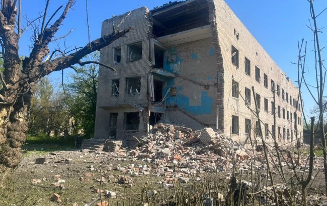 Россияне утром ударили ракетами по Авдеевке: атакована больница, четверо погибших (фото)