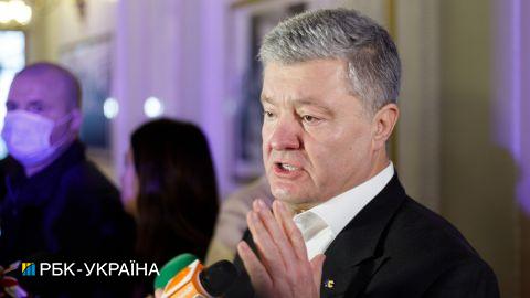 Політичний тиск на Порошенка грає на користь країни-агресора, - IDU