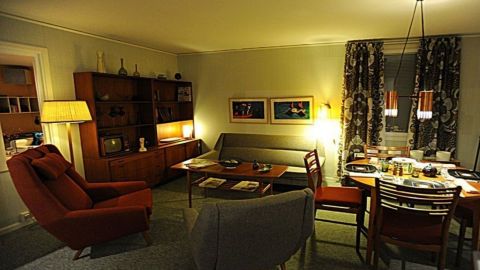 Громіздкі меблі, килими та шпалери в квіточки: в квартири українців повертаються тренди 90-х