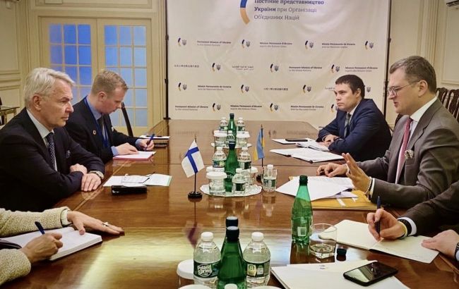 Украина призвала Финляндию закрыть границу с Россией