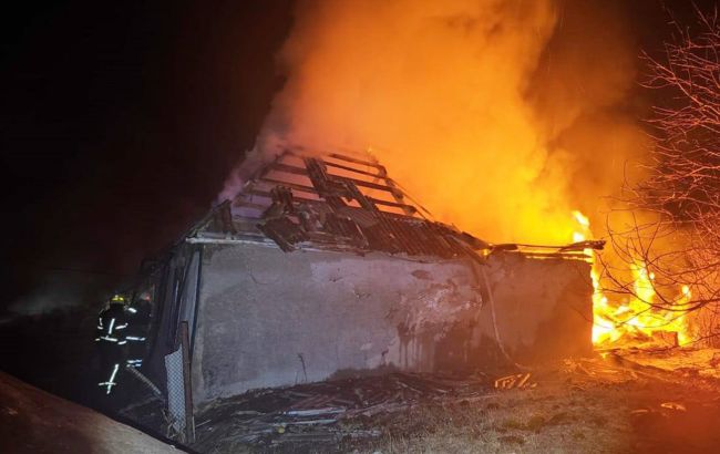 В Черниговской области "Шахед" попал в дом: фото последствий