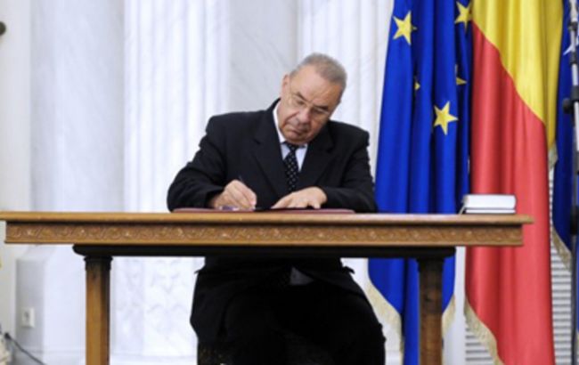Румунський екс-міністр закликав розділити Україну. У посольстві відповіли