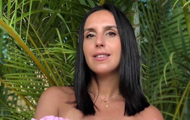 Лісова фея: Джамала в прозорому тренчі викликала фурор чаруючою ніжністю