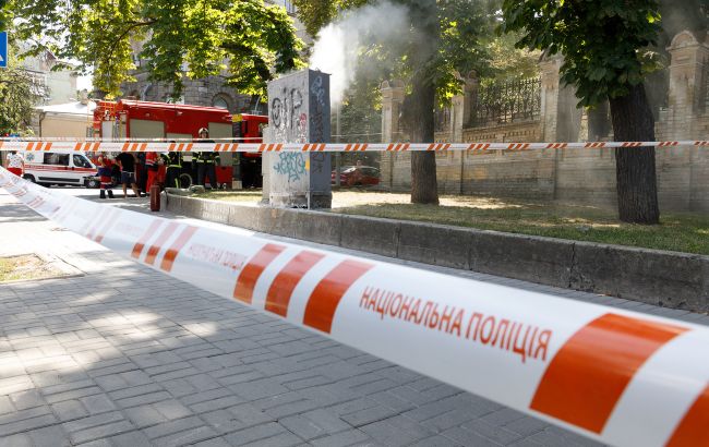 Присвоен повышенный ранг сложности. В Киеве произошел сильный пожар на СТО