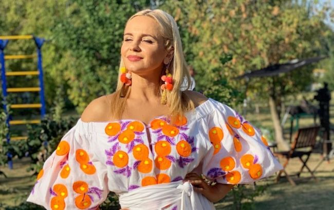 Щаслива Лілія Ребрик в сукні за $480 поділася місточною історією з життя