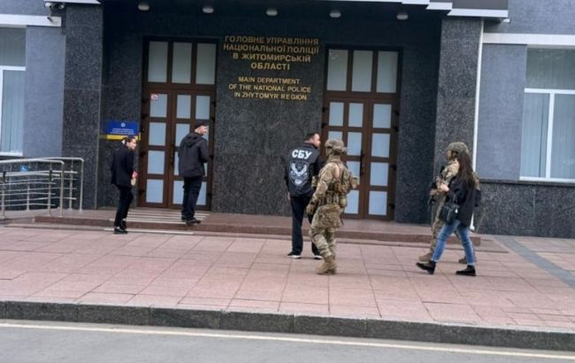 Крышевание "пикантного бизнеса": суд избрал меры пресечения для "топов" Нацпола