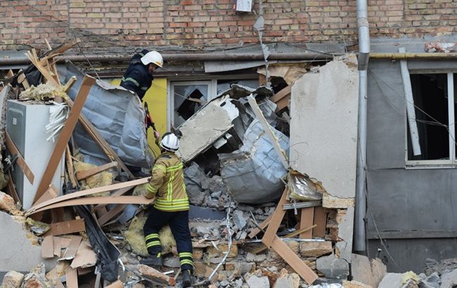 Обстріл Миколаєва: помер хлопчик, якого дістали з-під завалів