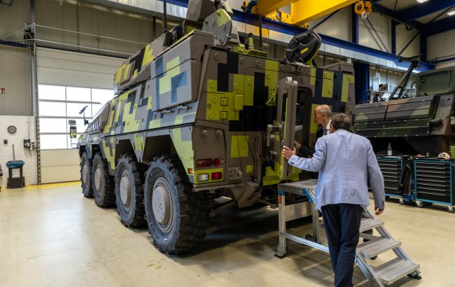 Rheinmetall откроет завод по производству бронетехники в Украине: названы сроки