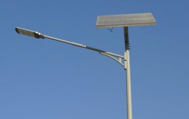 Трассу Н-25 в Ровенской области осветят фонарями на солнечных батареях