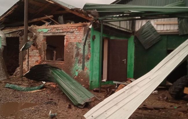 Россияне обстреляли Сумскую область, пострадала ферма: есть погибший